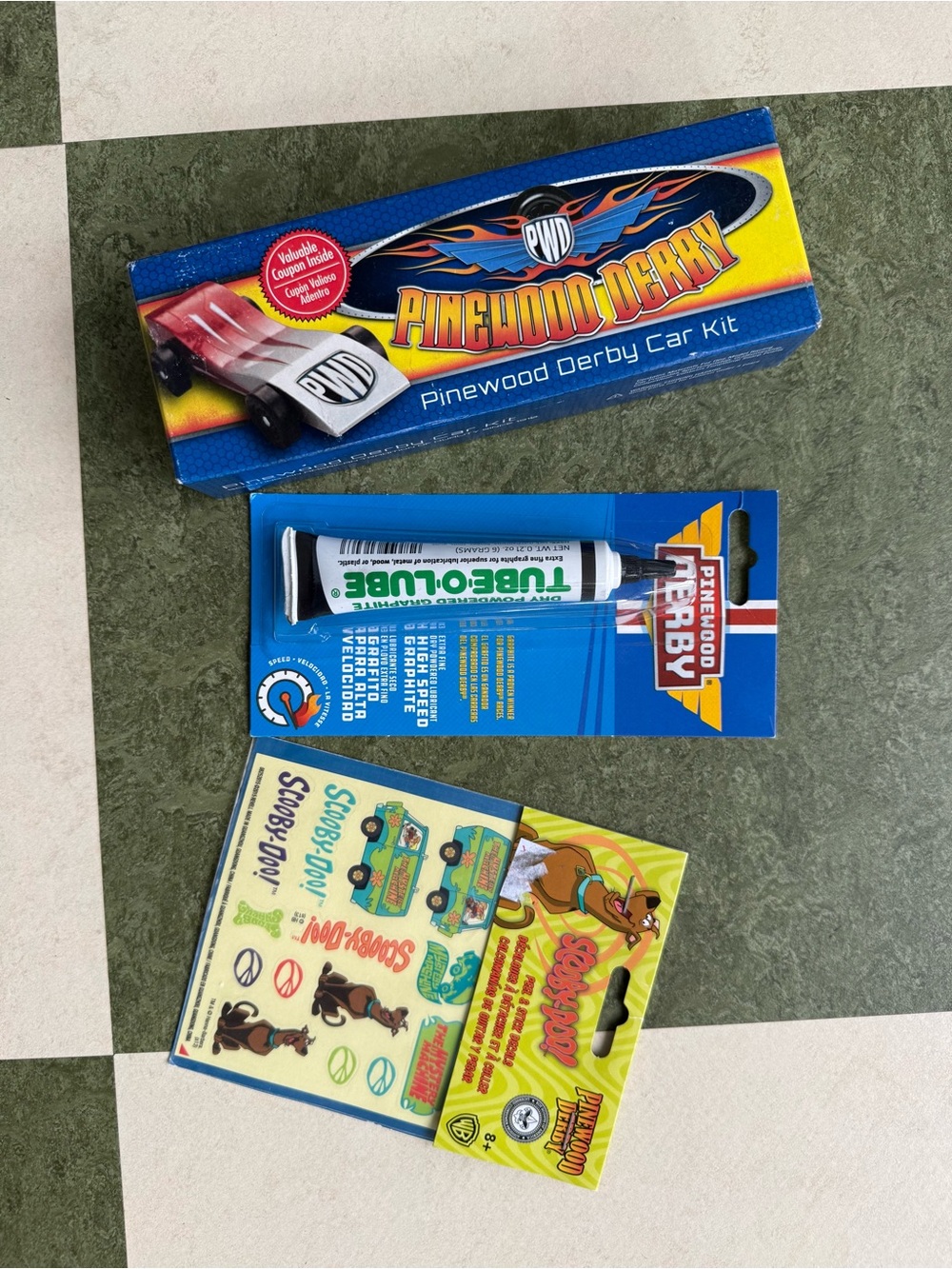 Pinewood Derby Car Kit with Tubeglue & Scooby-Doo Stickers